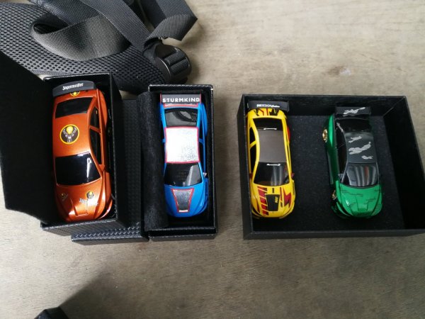 Das Autoquartett von aXentic