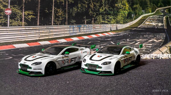 Aston Martin Vantage GT12 - Team BMR