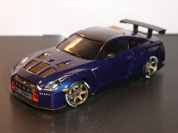 Nissan GTR35 blau